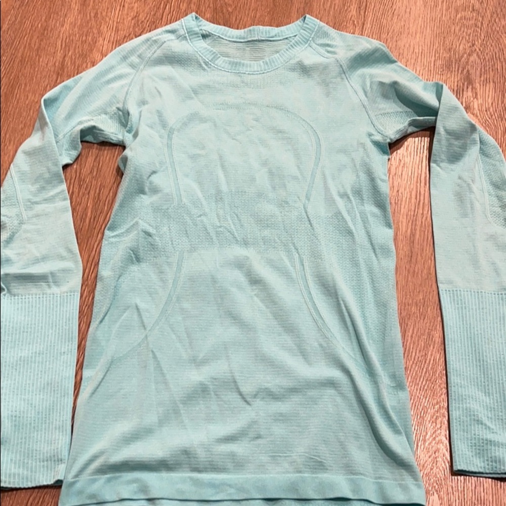 Lululemon long sleeve swiftly tech